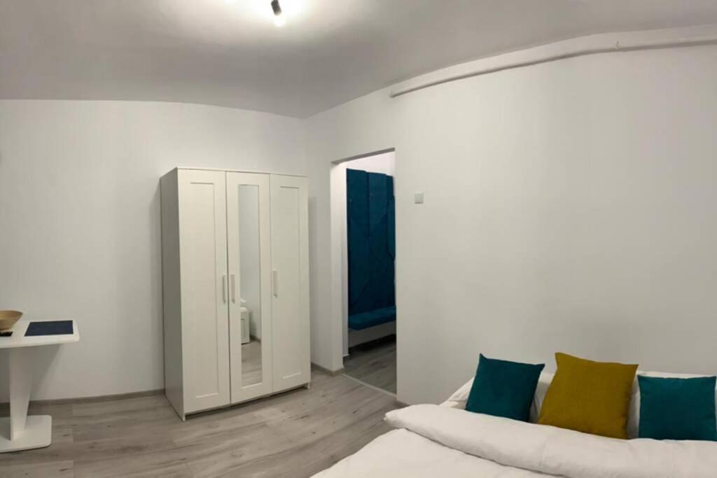 Cozy Studio Apartament Zalău Eksteriør billede